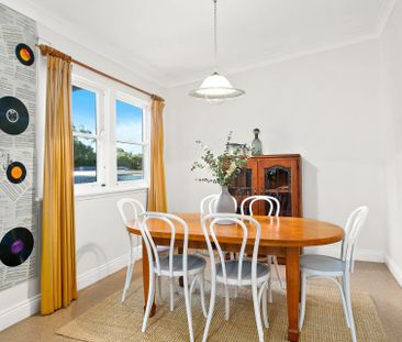 48 Urunga Parade, West Wollongong - Photo 3