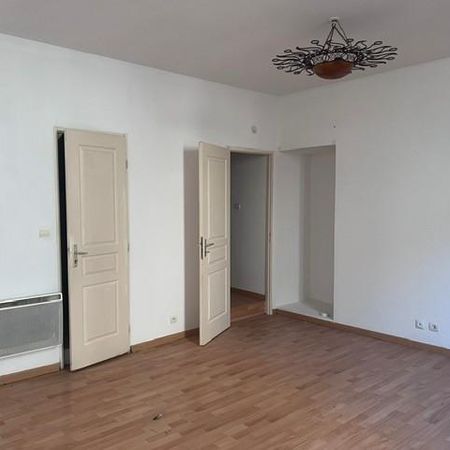 Location Appartement 1 pièce 35m² BRIGNOLES 83170 - Photo 3