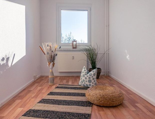 3-Raum-Wohnung mit Tageslichtbad, nahe Rosengarten - Photo 1