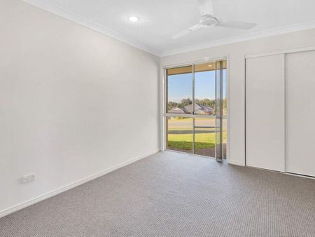 71 Billinghurst Crescent, 4209, Upper Coomera Qld - Photo 2