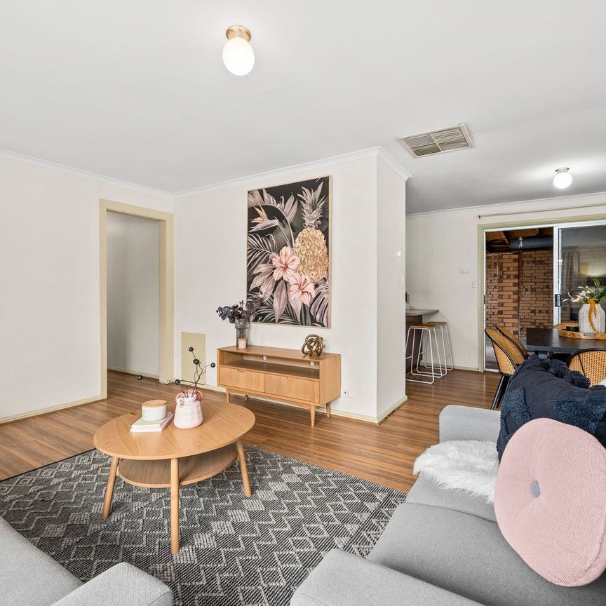 Neat & Comfortable Home in Peaceful Huntfield Heights - Photo 1