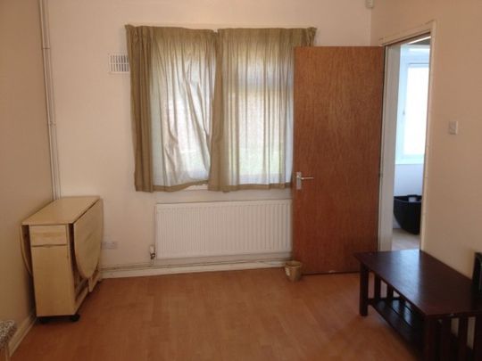 5 Bed - Bantock Way - Photo 1