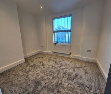 1 Bed Flat, St. Domingo Vale, L5 - Photo 1