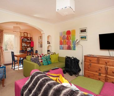 3 bedroom semi-detached house to rent - Photo 6