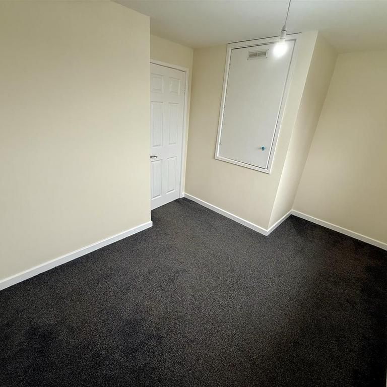 2 bedroom semi-detached house to rent - Photo 1