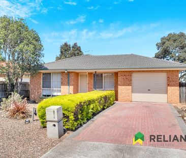 3 bedroom house in the best location of Werribee that is not to be ... - Photo 3