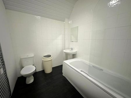 1 bedroom detached house to rent - Photo 3