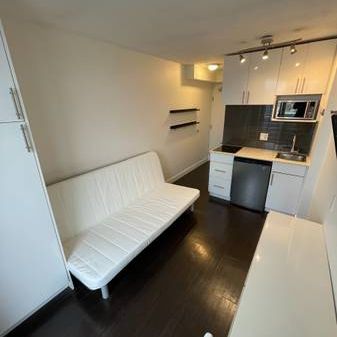 Studio Apartment Available Immediately - Photo 4