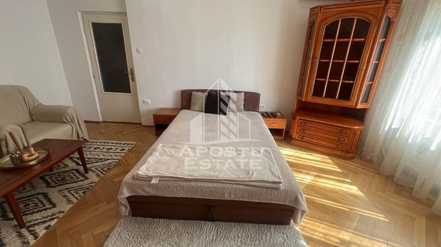 Apartament cu o camera, centrala proprie in zona Lipovei - Fotografie 1