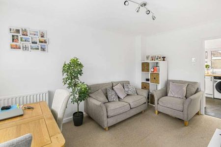 Lyon Oaks, Bracknell, RG42 - Photo 3