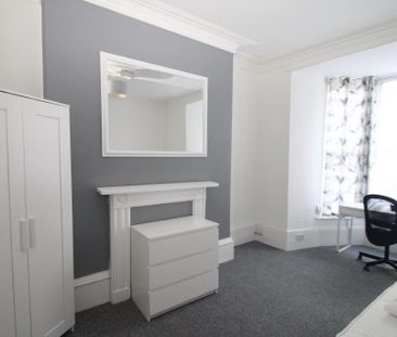 2 Bedroom | 190 North Road West, PL1 5BY - Photo 3