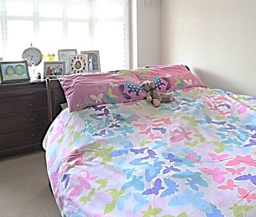 Oxford Close, Mitcham, CR4 - Photo 1