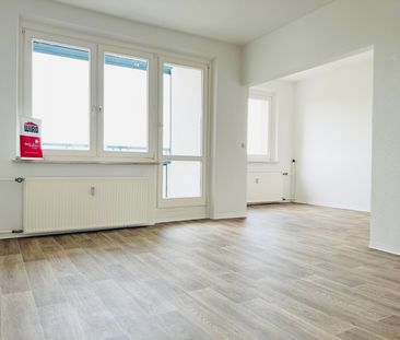 Attraktive 2-Zimmer-Wohnung mit großer Küche und Balkonverglasung in Rostock-Lichtenhagen - Photo 3