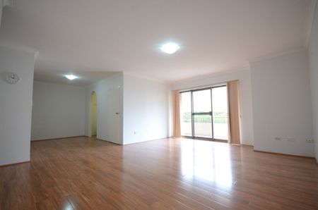 2 Bedroom Unit!! - Photo 2