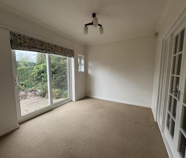 4 bedroom detached house to rent - Photo 5