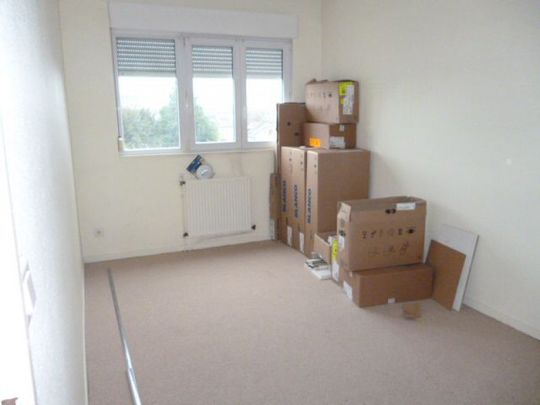 À louer, Amiens Henriville : T2 avec place de parking - Photo 1