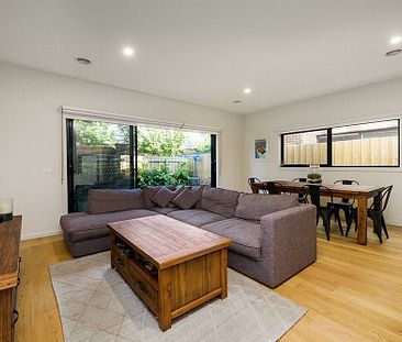 Discover Serenity: 13 Landsby Drive, Avondale Heights Awaits! - Photo 4