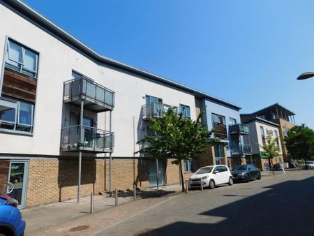 1 bedroom flat to rent - Photo 2