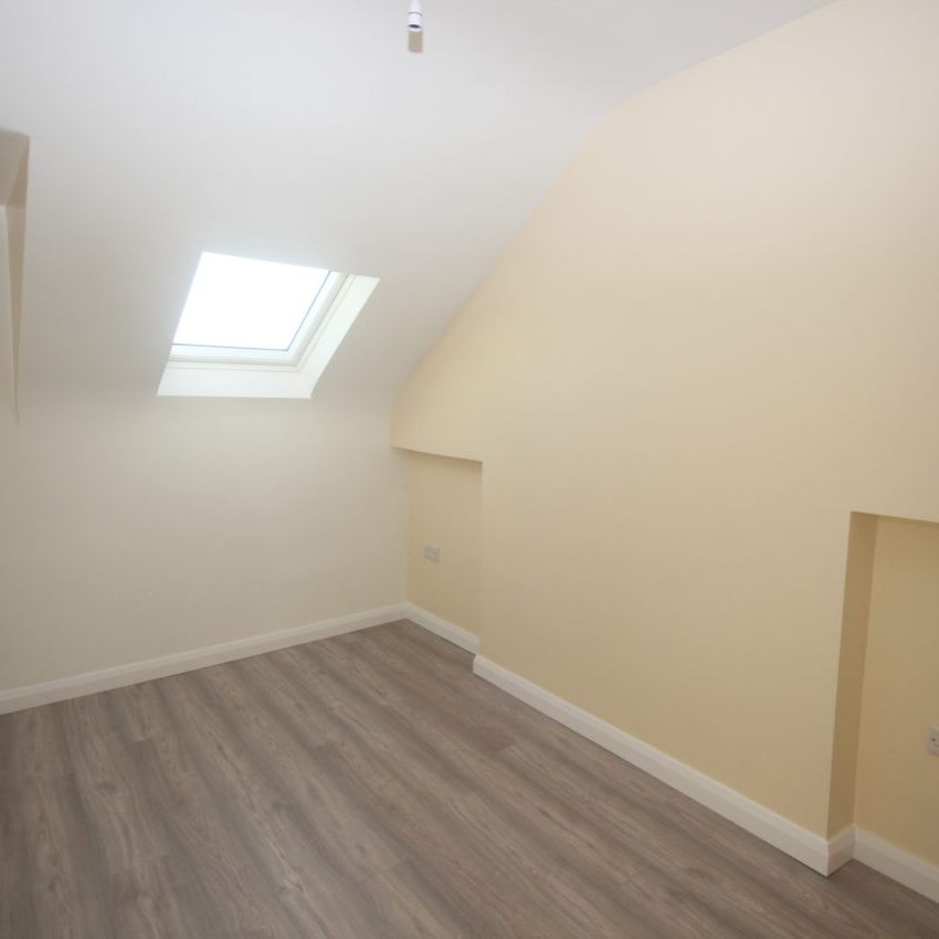 Apartment 2, 50 Upper Main Street, Buncrana, Co.Donegal F93 YH3N - Photo 1
