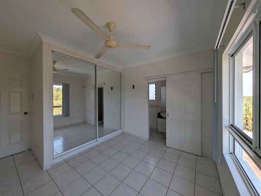 16/5 MANILA PLACE, Woolner - Photo 1