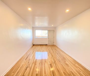 Très Grand Et Bel Appartement à Louer - Photo 2
