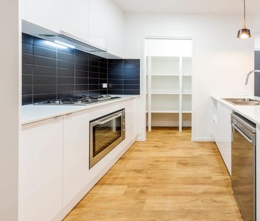 9 Sarazen, Coral Cove, Qld 4670 - Photo 2