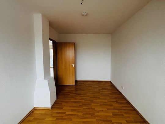Helle 2-Zimmer-Dachgeschosswohnung freut sich auf Ihren Einzug - Photo 1