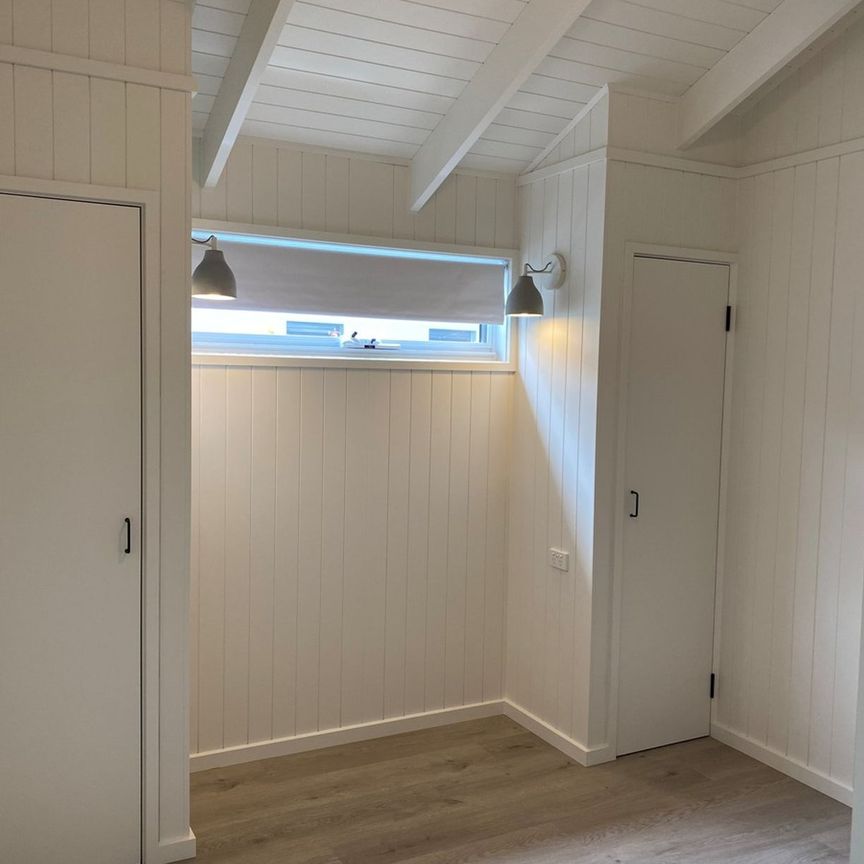 Freestanding Villa - Walk to Creek and Beach - Photo 1