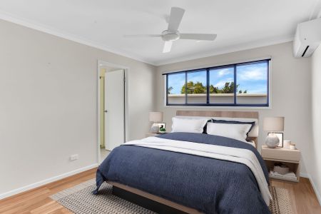 Beautifully Presented with Lots of Space - Photo 4