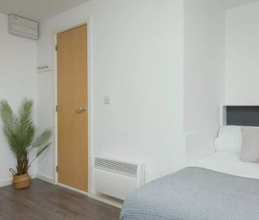 Silver Studio - Photo 2