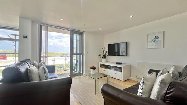 2 bedroom apartment to rent - Photo 1