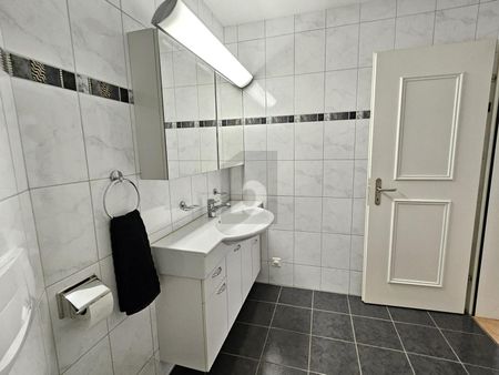 TRAUMHAFTE SICHT ÜBER DAS LIMMATTAL - Photo 5