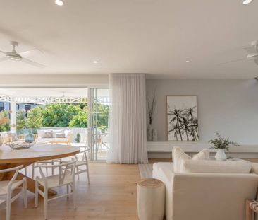 4 Bedroom Double Storey Duplex in Sunrise Beach - Photo 5