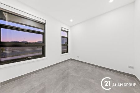 Brand New 4 Bedroom Home in Wilton !!! - Photo 4