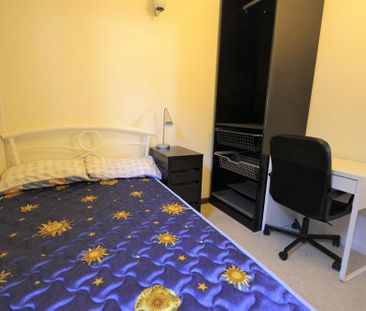 7-bedroom shared house, Henley St - Photo 3