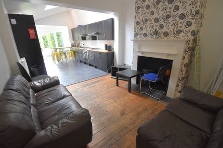 6 Bed Semi-Detached House, Blenheim Road, RG1 - Photo 2