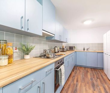 Premium En-suite | Marshall Court - Photo 5