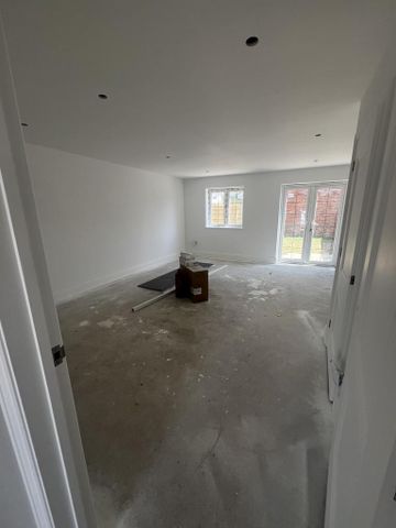 2 bedroom terraced house to rent - Photo 5