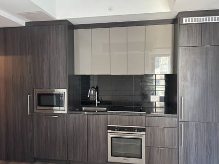 For Lease - 115 Blue Jays Way Unit# 1912, Toronto, Ontario - Photo 2