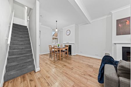 3 Bed Semi-Detached House, Vansittart Road, E7 - Photo 4