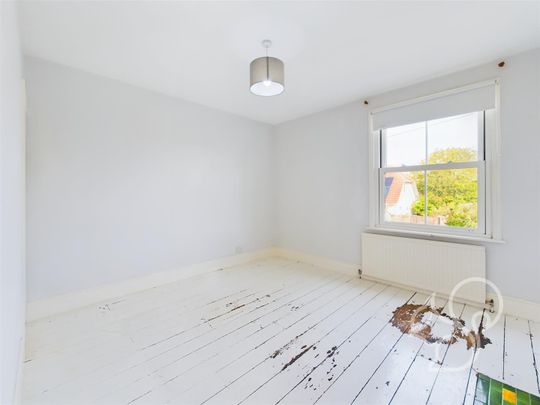Firs Road, West Mersea, Colchester - Photo 1