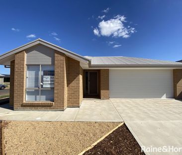30 Levant Street, Munno Para West, SA 5115 - Photo 1