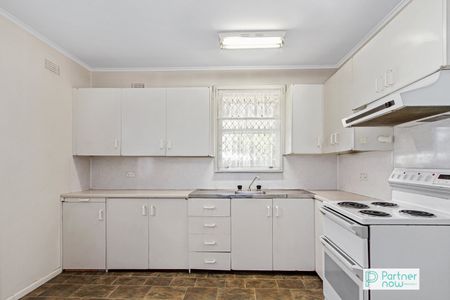 129 Petra Avenue, TAMWORTH NSW 2340 - Photo 3