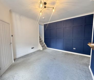 2 bedroom end of terrace house to rent - Photo 4