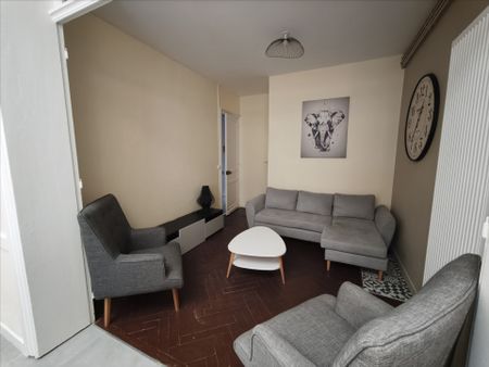 Location Appartement 1 pièce 14m² - Photo 4