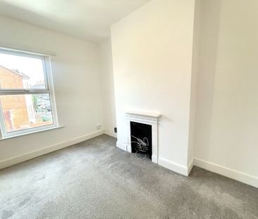 4 Bed Terraced House, Waveley Road, CV1 - Photo 4