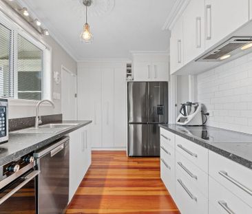 Charming 3BR Home in Upper Vogeltown - Photo 4