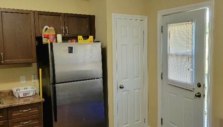 For Lease - 9 West Road Unit# 1, Huntsville, Ontario - Photo 2