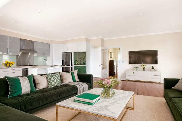 Modern Appeal Overlooking The Park - Photo 1