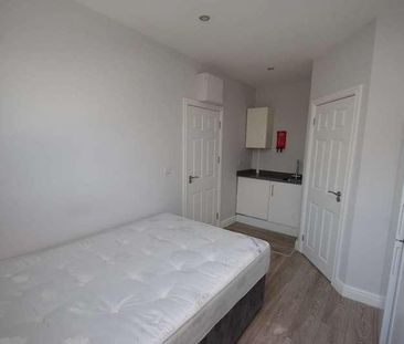 Gladstone Road Wd, Watford, WD17 - Photo 4